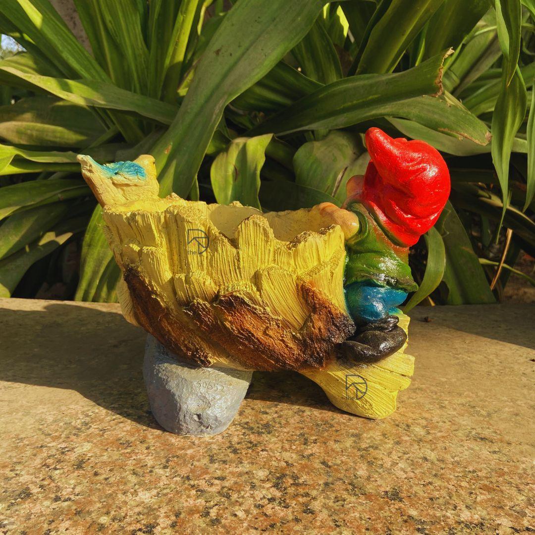 Gnome Garden Pot - The Decorshed