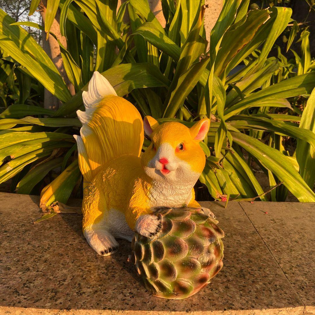Big Squirrel Statues For Graden - The Decorshed