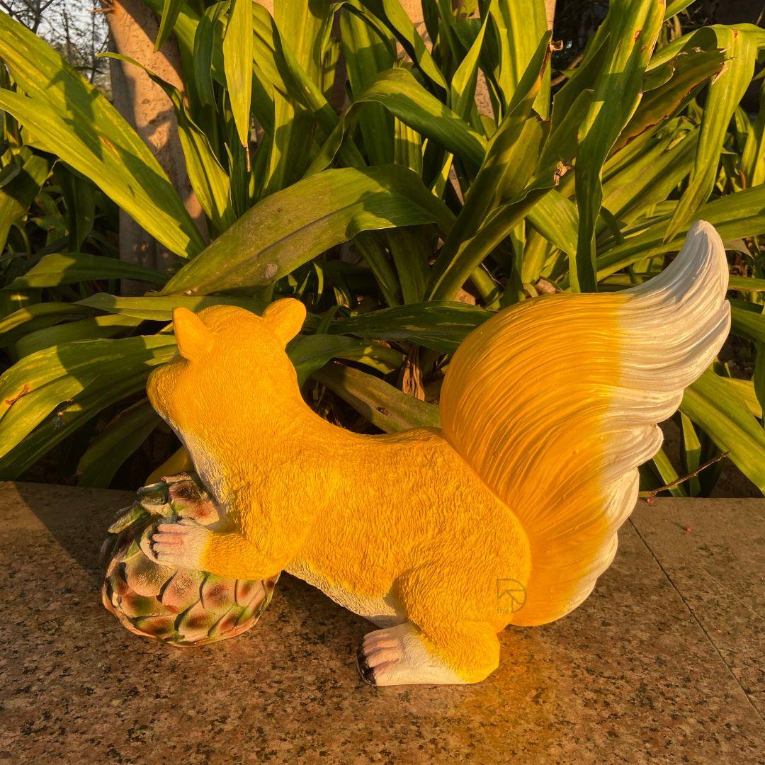 Big Squirrel Statues For Graden - The Decorshed