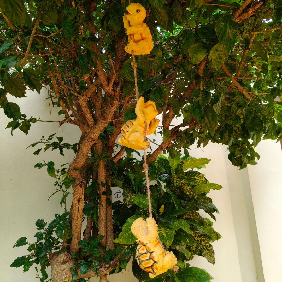 Playful Turtle On String - The Decorshed