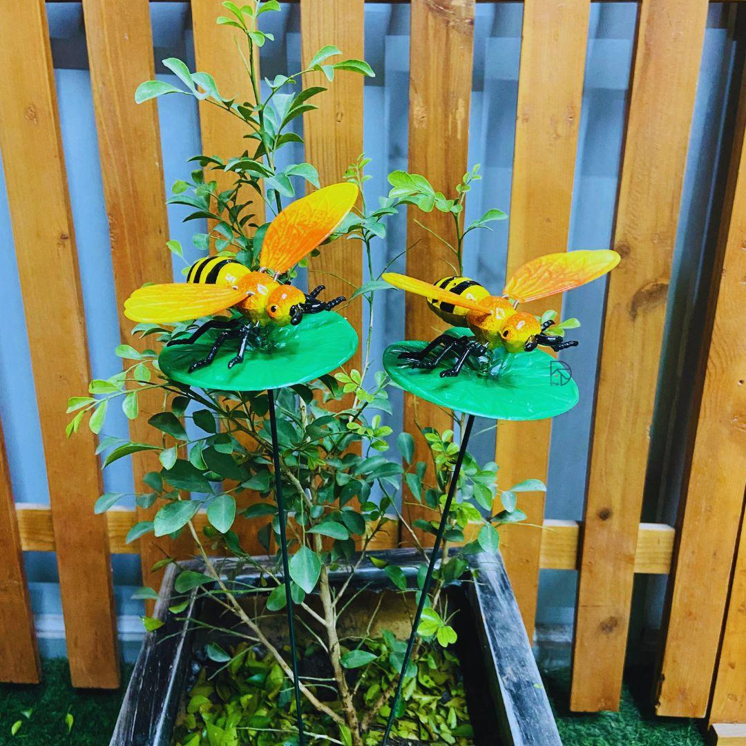 Honey Bee Garden Stakes - The Decorshed