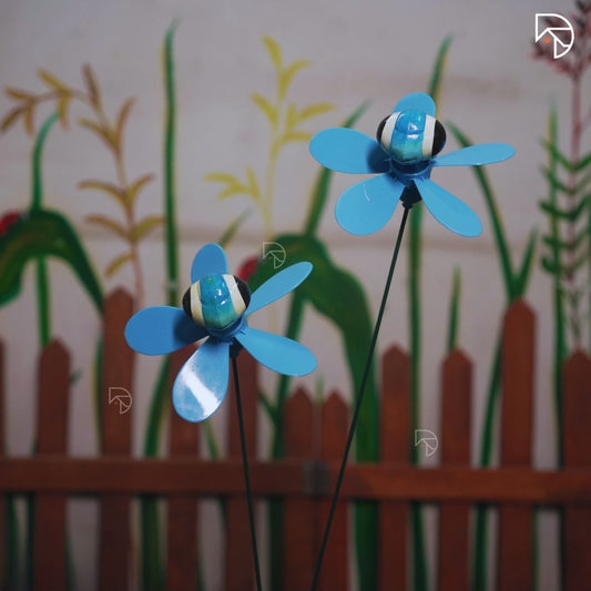 Bee Bloom Garden Spinner