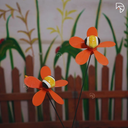 Bee Bloom Garden Spinner