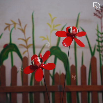Bee Bloom Garden Spinner