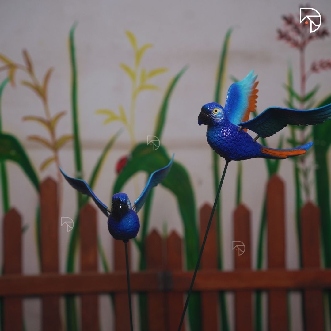 Flying Parrot Garden Stake