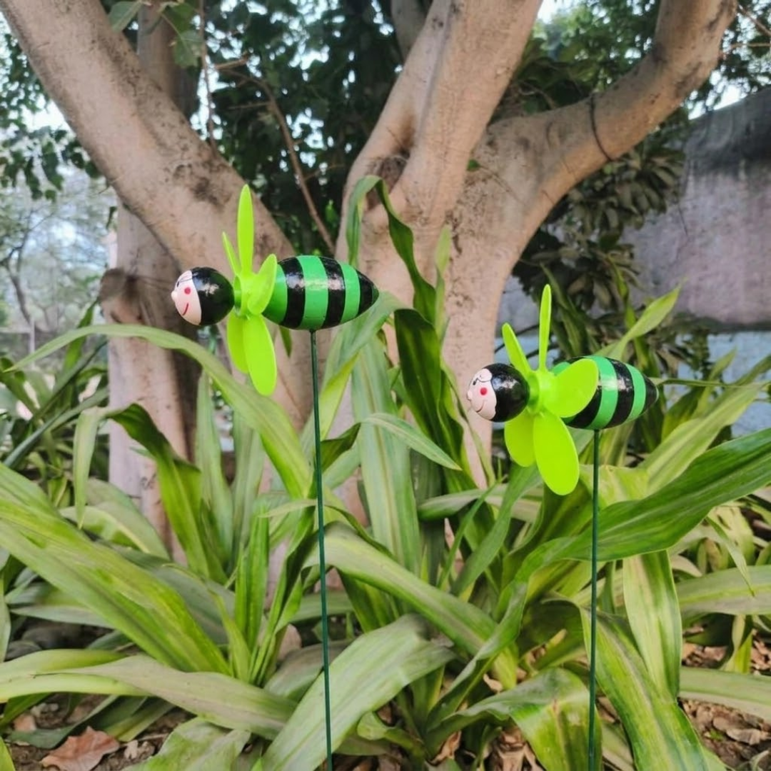 Cute Bee Flower Garden Stakes - Colourful Wind Spinner Stakes (Set of 2)
