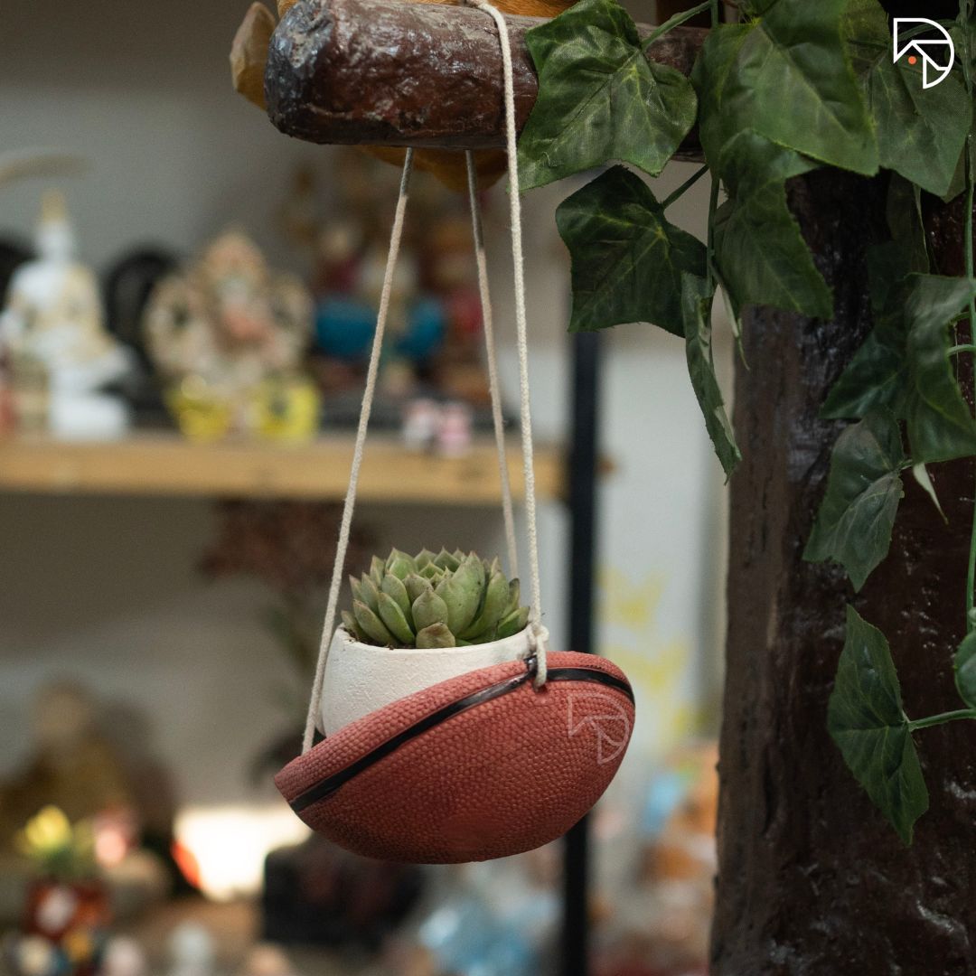 Hanging Smiley Face Planter with Basketball for Gift Balcony decor Home Decor