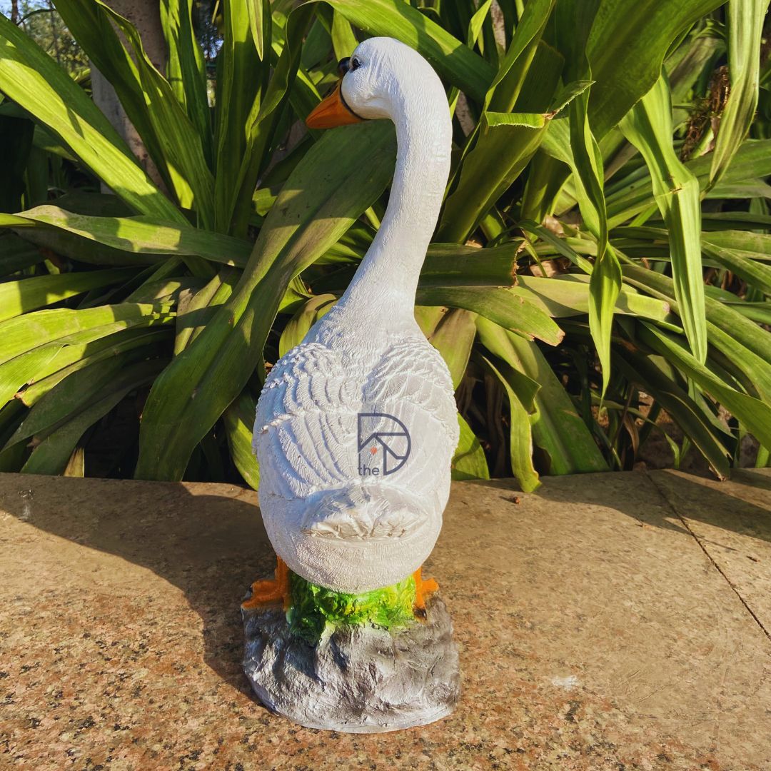 Small Duck with Egg - Cute Resin Duck Statue -    The Decorshed