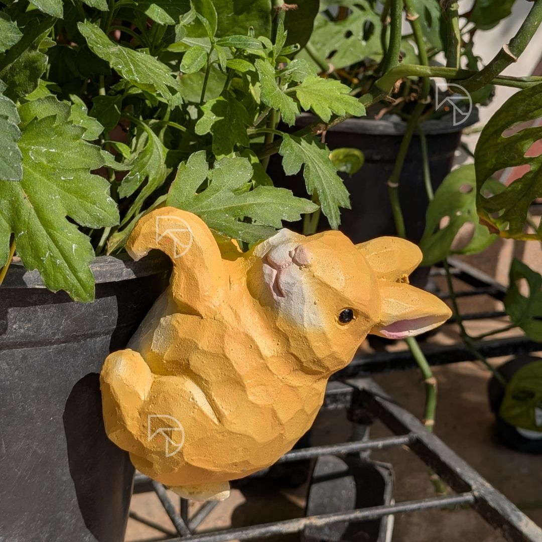 Hanging Cat Pot Hanger | Resin Climbing Cat Figurine | Pack of 2
