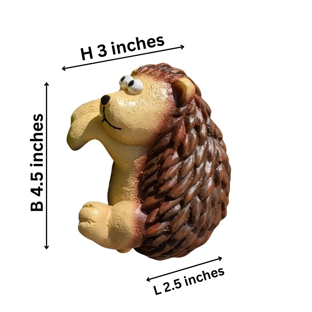 Hanging hedgehog pot hanger dimensions — 3 inches wide, 4.5 inches tall, 2.5 inches deep — resin hedgehog garden figurine pack of 2