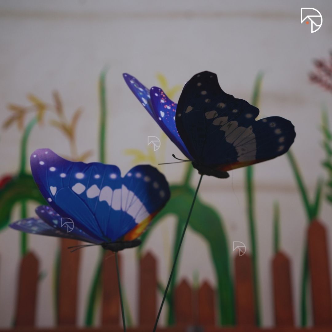 Flutter Bloom Garden Butterfly