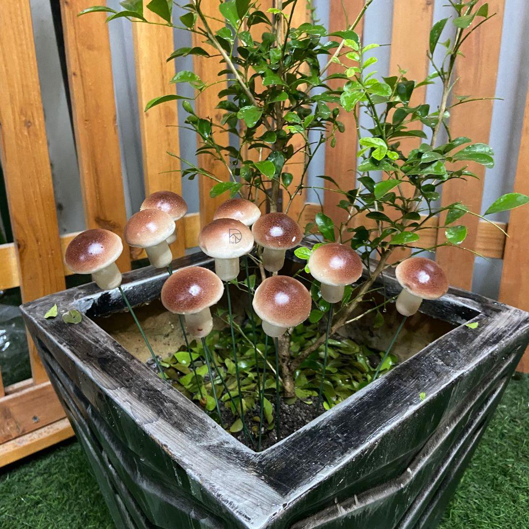 Big Mushroom Garden Stakes - The Decorshed