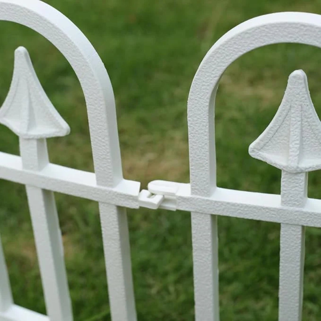 Tricolour Garden Fence Set of 6 — Decorative Plastic Lawn Edging