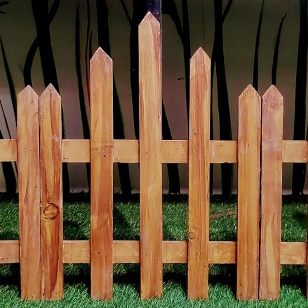 Wooden Garden Grill & Room Divider – 3-Panel Classic Folding Fence for Indoor & Outdoor Use