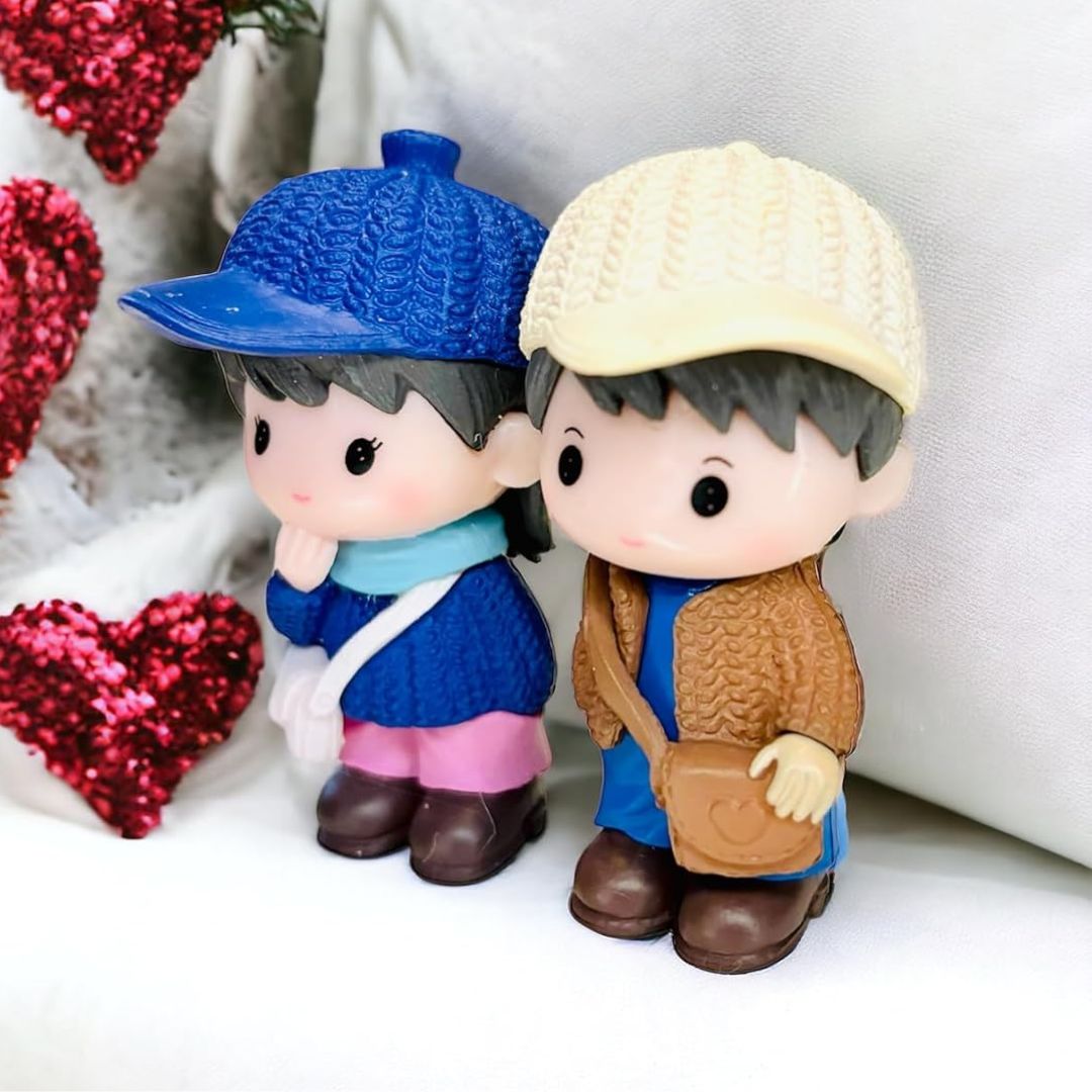 Miniature Couple with Bag for Fariy Garden Decoration