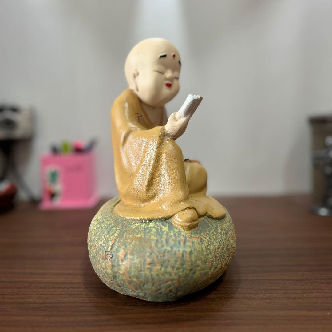 Monk Statue For Table Decor - The Decorshed