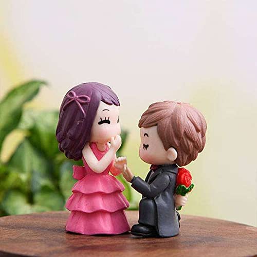 Miniature Proposing Couple for Bonsai Tray Decor