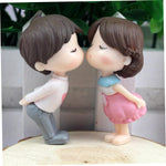 Miniature "Kissing Couple" for Gift / Birthday Cake Decor