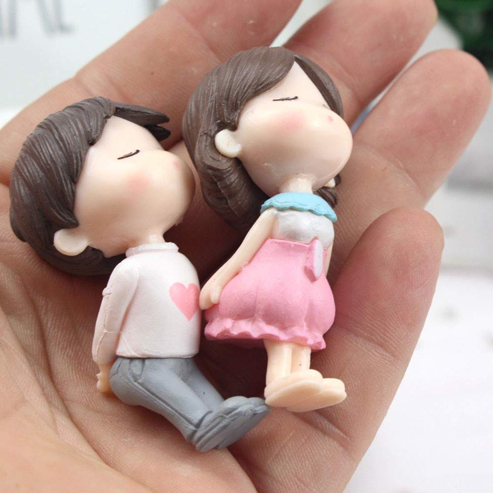 Miniature "Kissing Couple" for Gift / Birthday Cake Decor