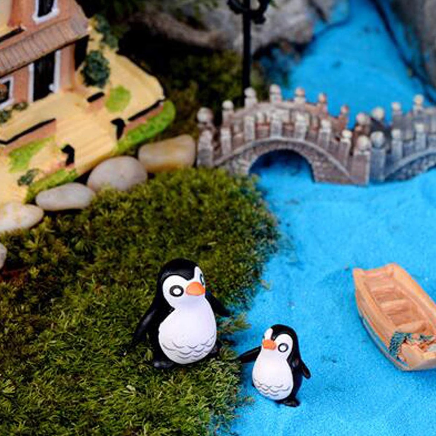 Miniature Penguin Set for Bonsai Tray Decor