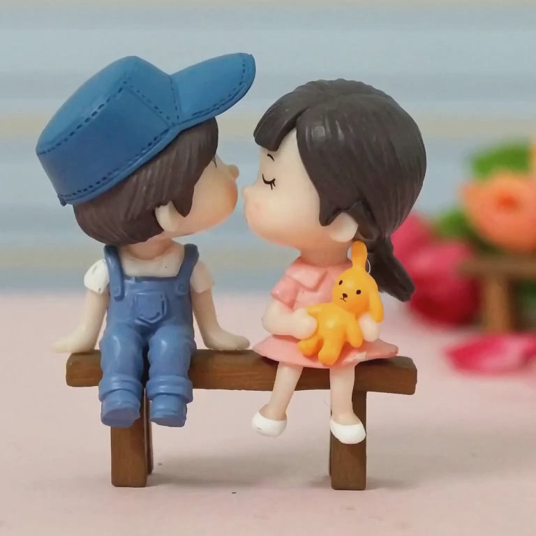 Cute Couple Miniature for Tray Decor