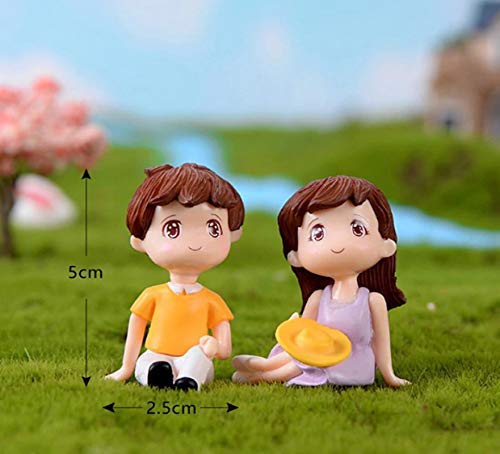 Miniature Sitting Couple Figurine for Bonsai Tray Decor