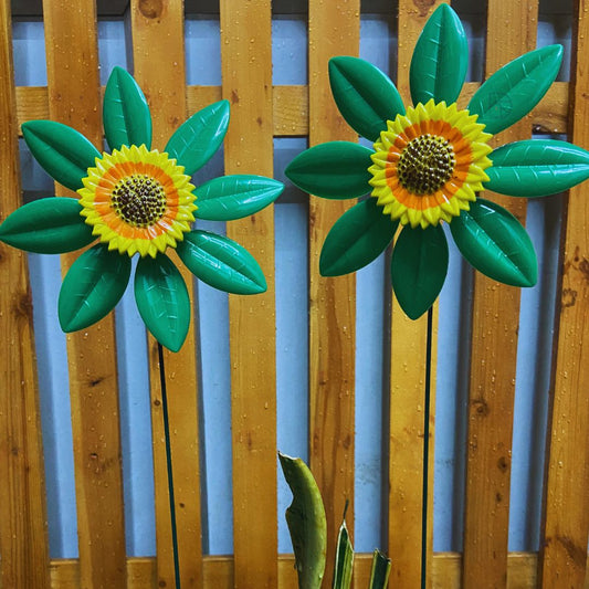 Floral PVC & Metal Stake Garden Decor (Pack of 2)